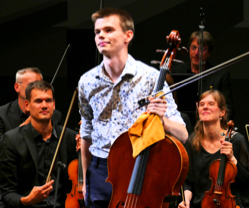 Einer der dreiFinalisten: der Cellist Krzystof Michallsik aus Polen., Foto: Rainer W. Janka