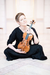 Isabelle Faust, Foto: Marco Borggreve