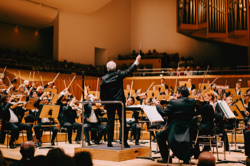 Manfred Honeck und die Bamberger Symphoniker, Foto: Marian Lenhard