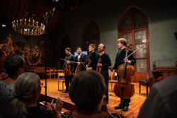 Solisten des Kammermusikfestival Landshut (v.l.n.r.): Ivan und Mikhail Pochekin, Simon und Christian Tetzlaff, Mischa Meyer. Foto: Foto: Oliver Roeckle