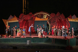 Szene aus Die Csárdasfürstin von Emmerich Kálmán am Theater Neubrandenburg-Neustrelitz., Foto: Joerg Metzner
